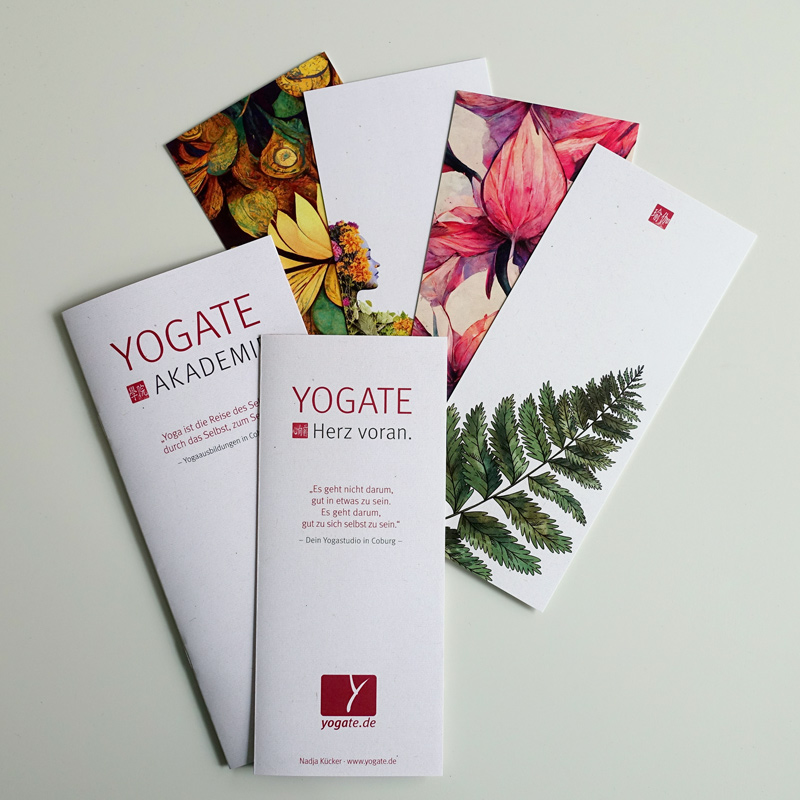 Broschüre, Faltblatt und Postkarten für YOGATE – Yogastudio und -ausbildung aus Coburg